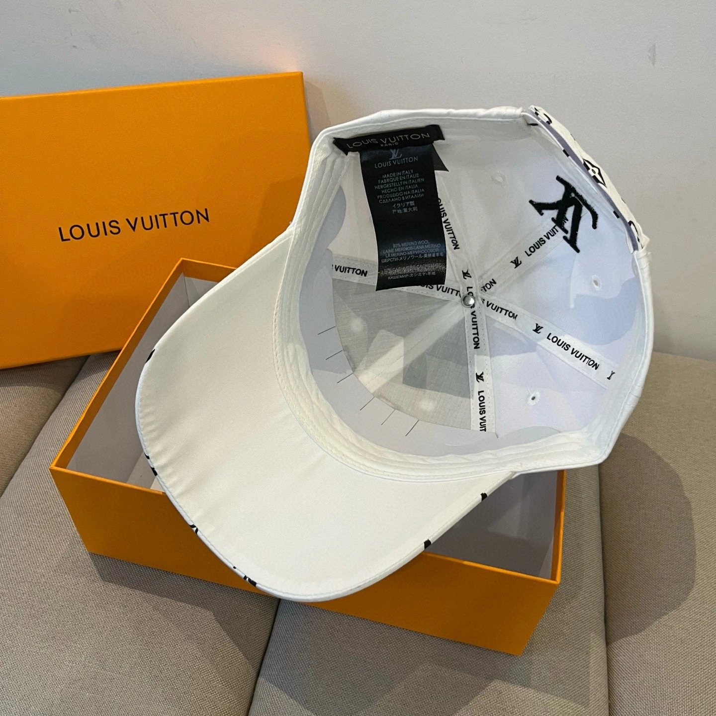 L*ouis V*uitton Hats Top XX20250408- Unisex 17499