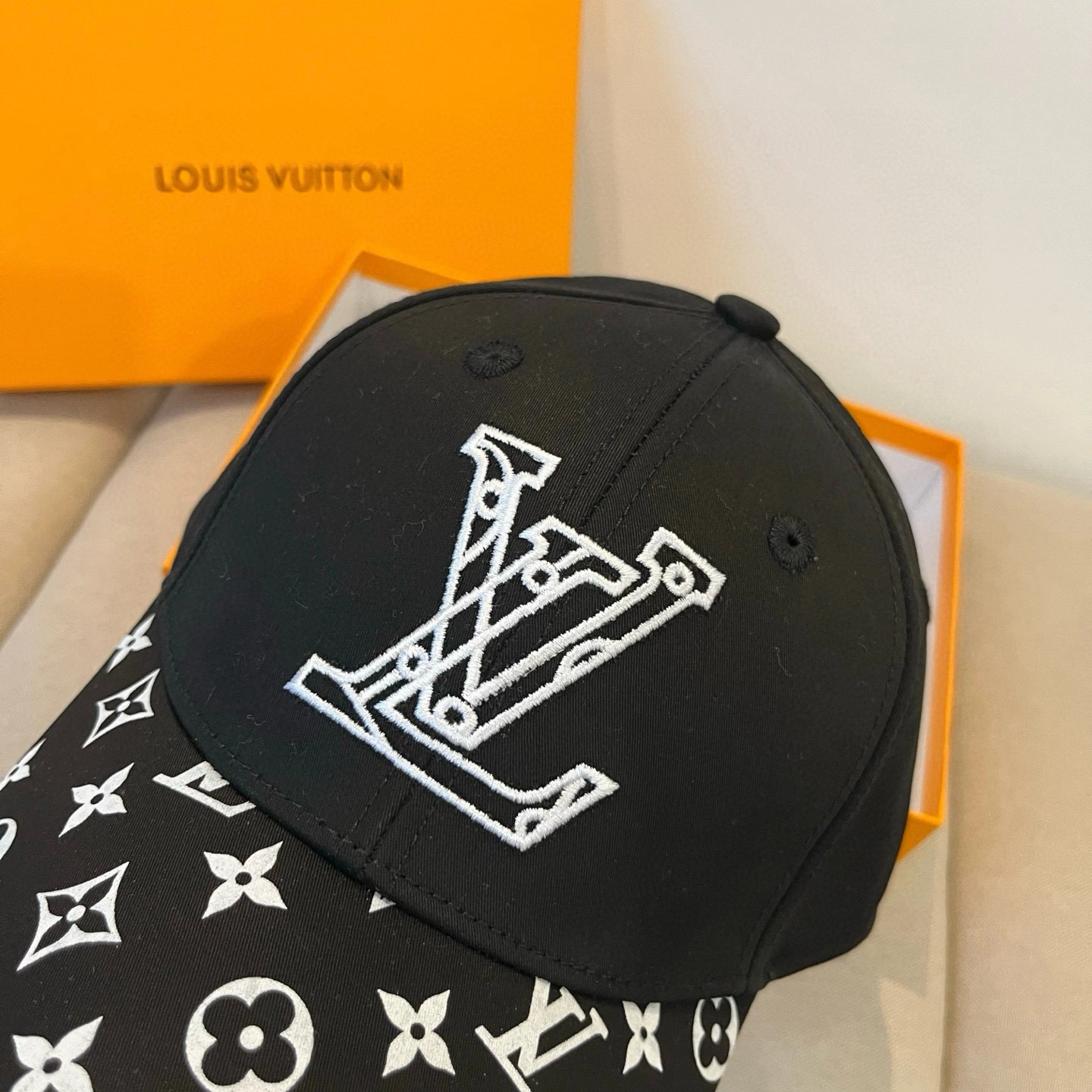 L*ouis V*uitton Hats Top XX20250408- Unisex 17499