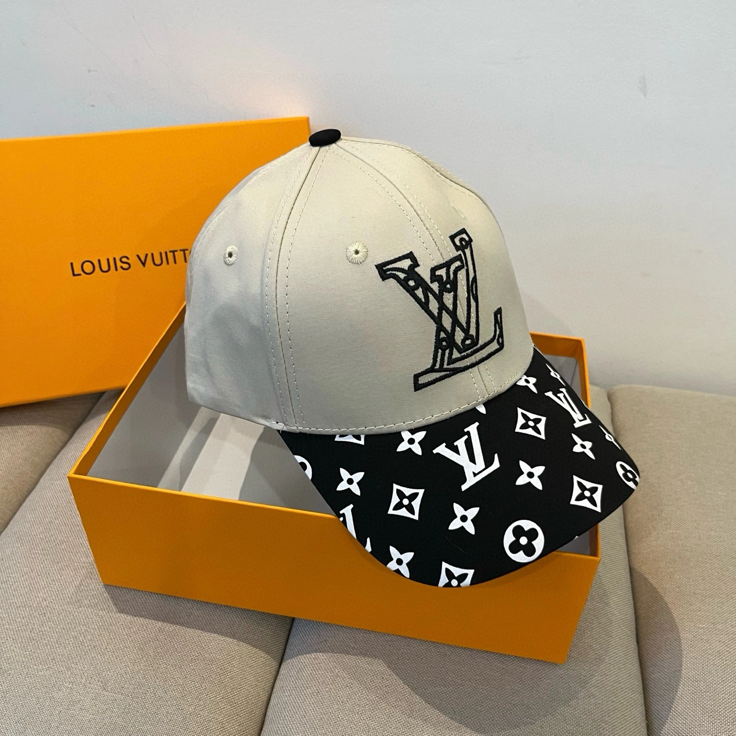 L*ouis V*uitton Hats Top XX20250408- Unisex 17499