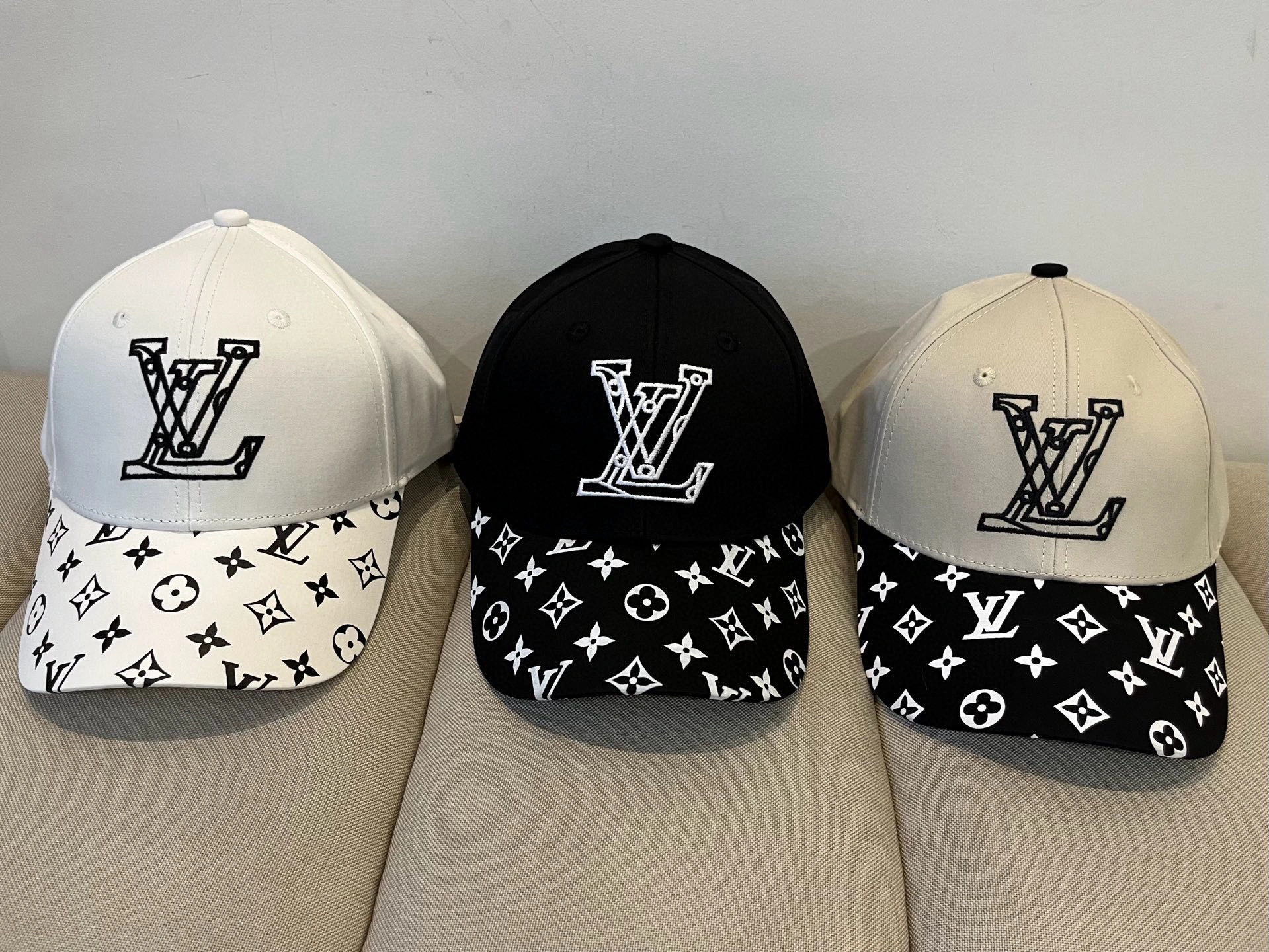 L*ouis V*uitton Hats Top XX20250408- Unisex 17499