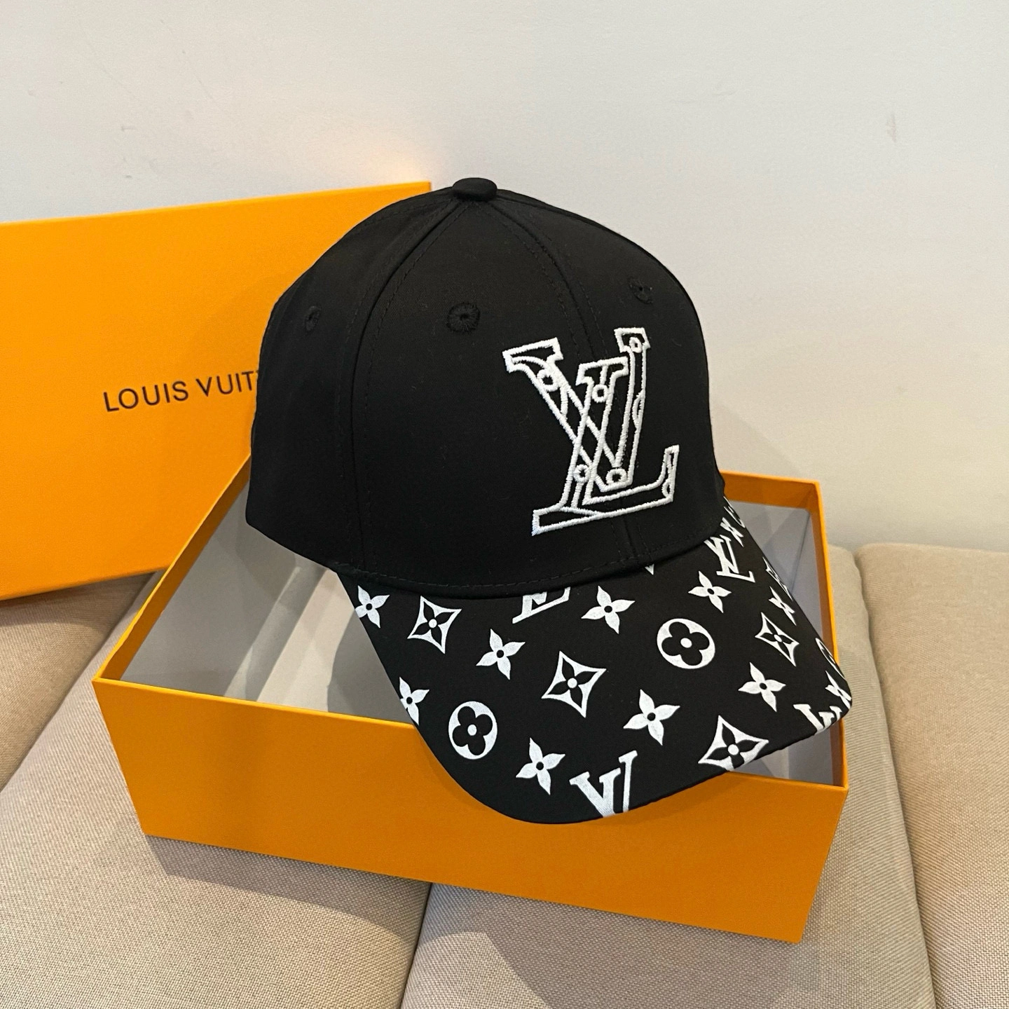 L*ouis V*uitton Hats Top XX20250408- Unisex 17499