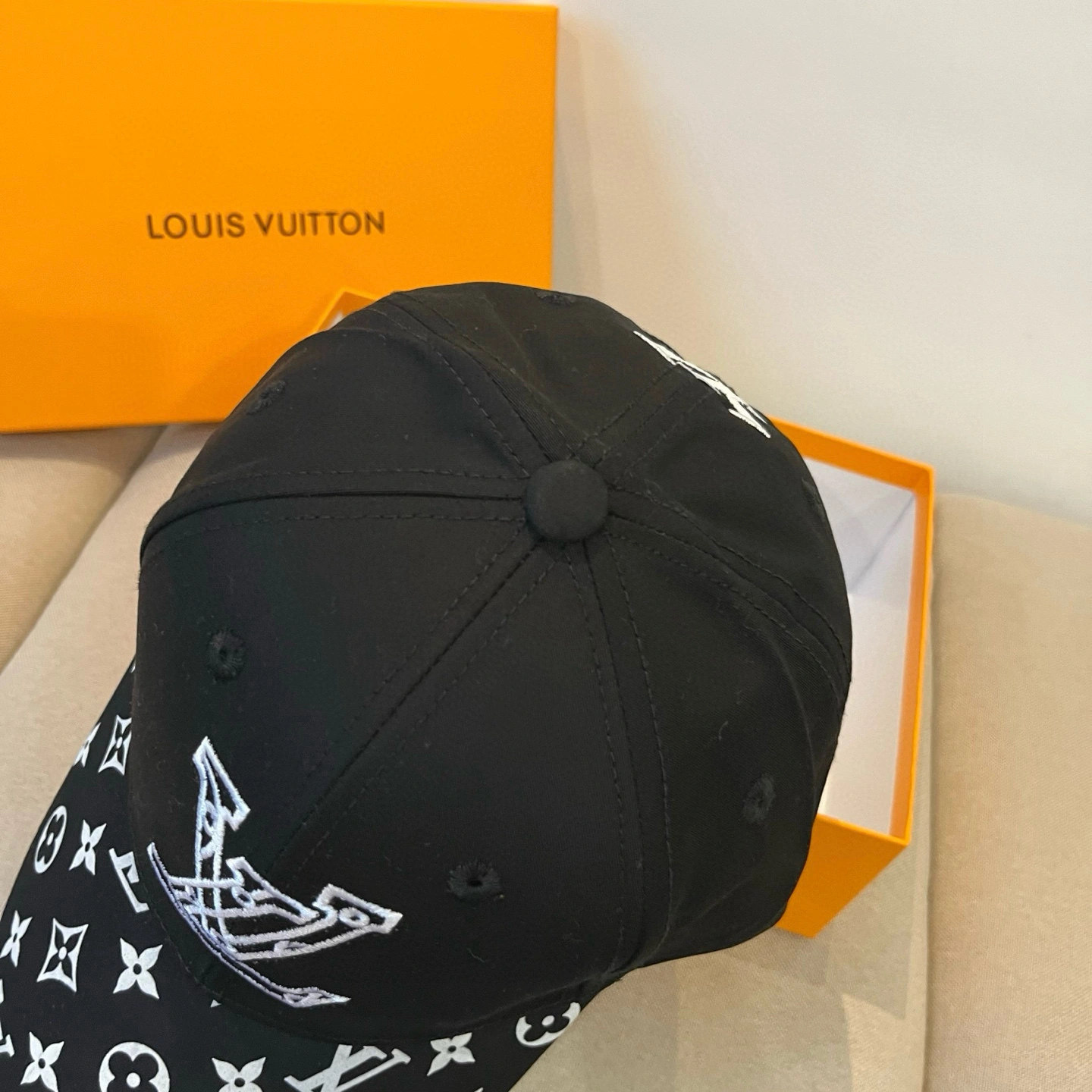 L*ouis V*uitton Hats Top XX20250408- Unisex 17499
