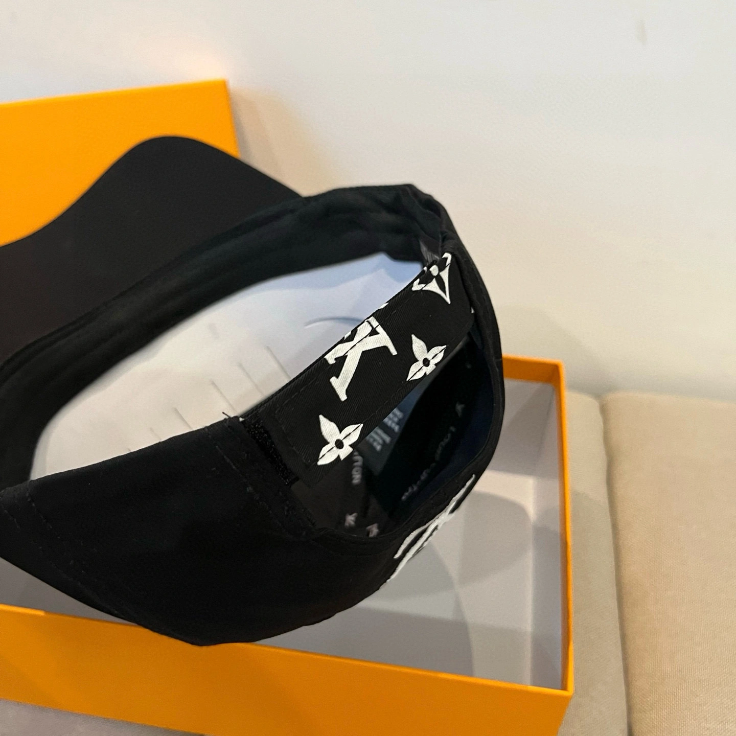 L*ouis V*uitton Hats Top XX20250408- Unisex 17499