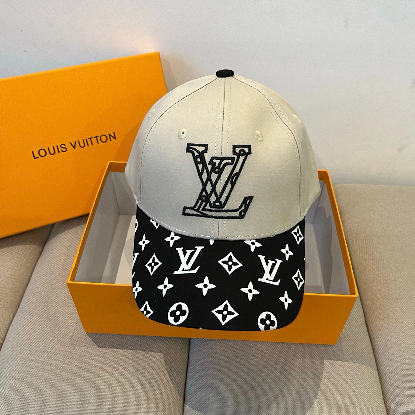 L*ouis V*uitton Hats Top XX20250408- Unisex 17499
