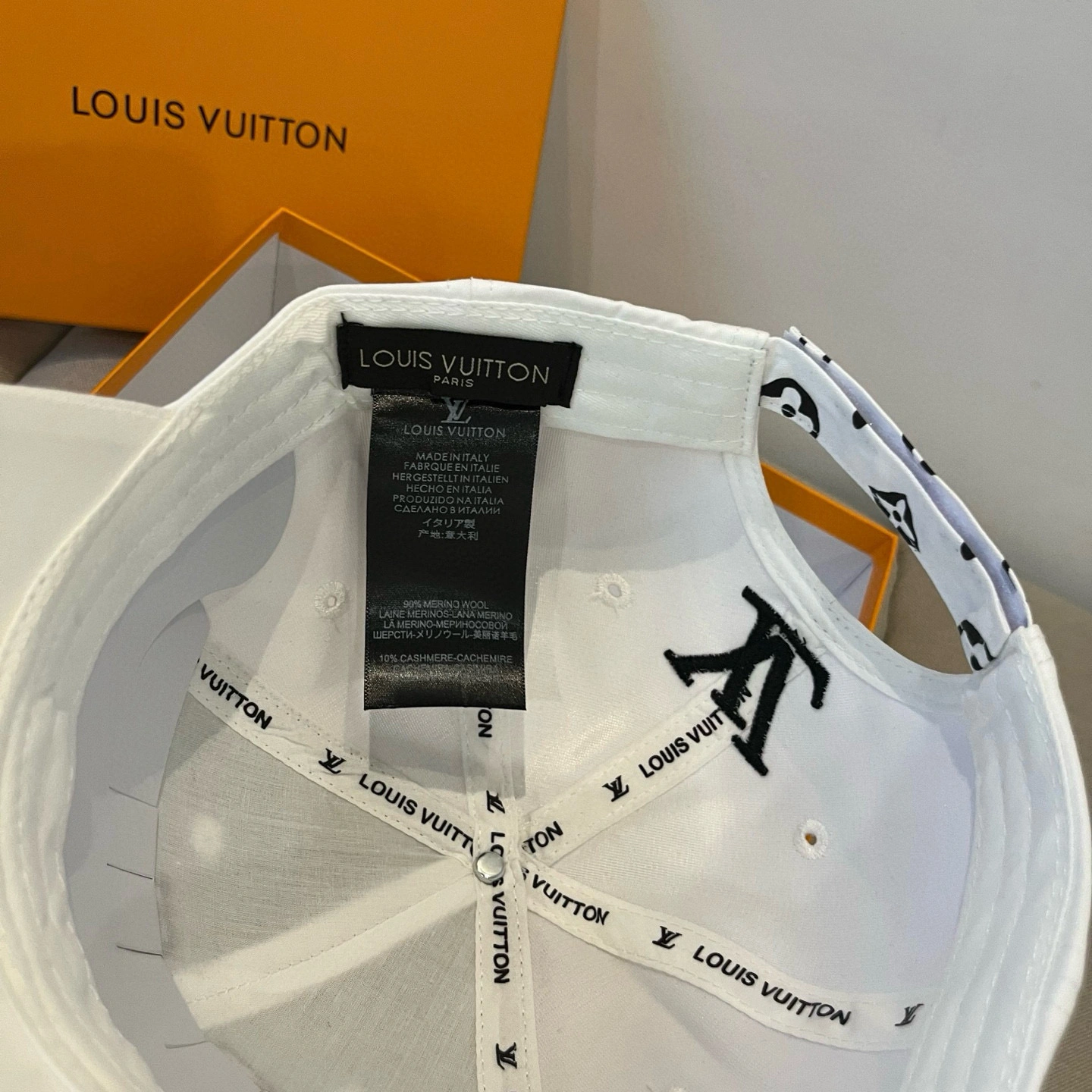L*ouis V*uitton Hats Top XX20250408- Unisex 17499