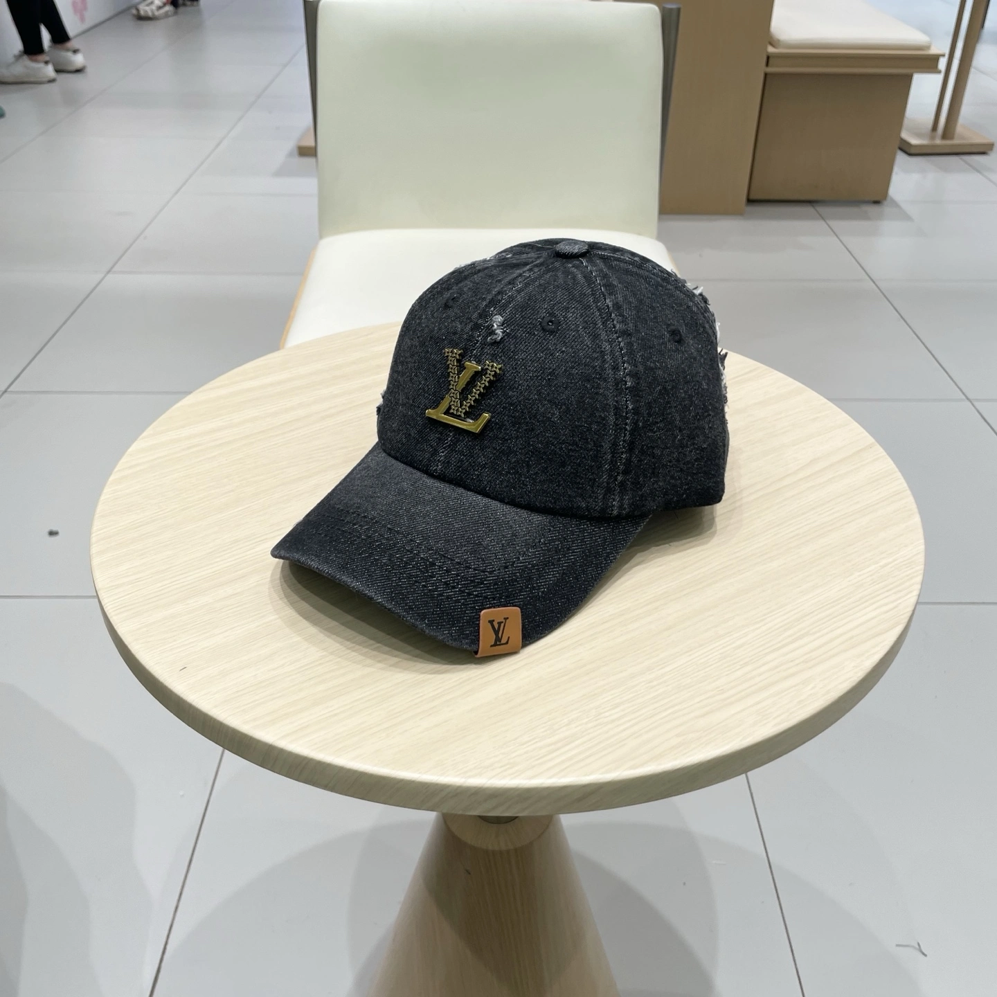 L*ouis V*uitton Hats Top XX250413- Modern 17266