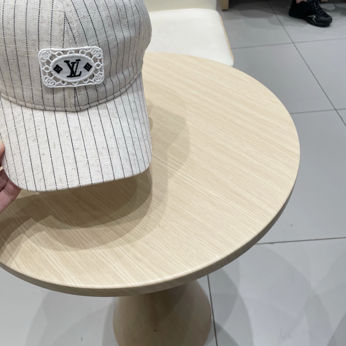 L*ouis V*uitton Hats Top XX250413- Minimalist 17265