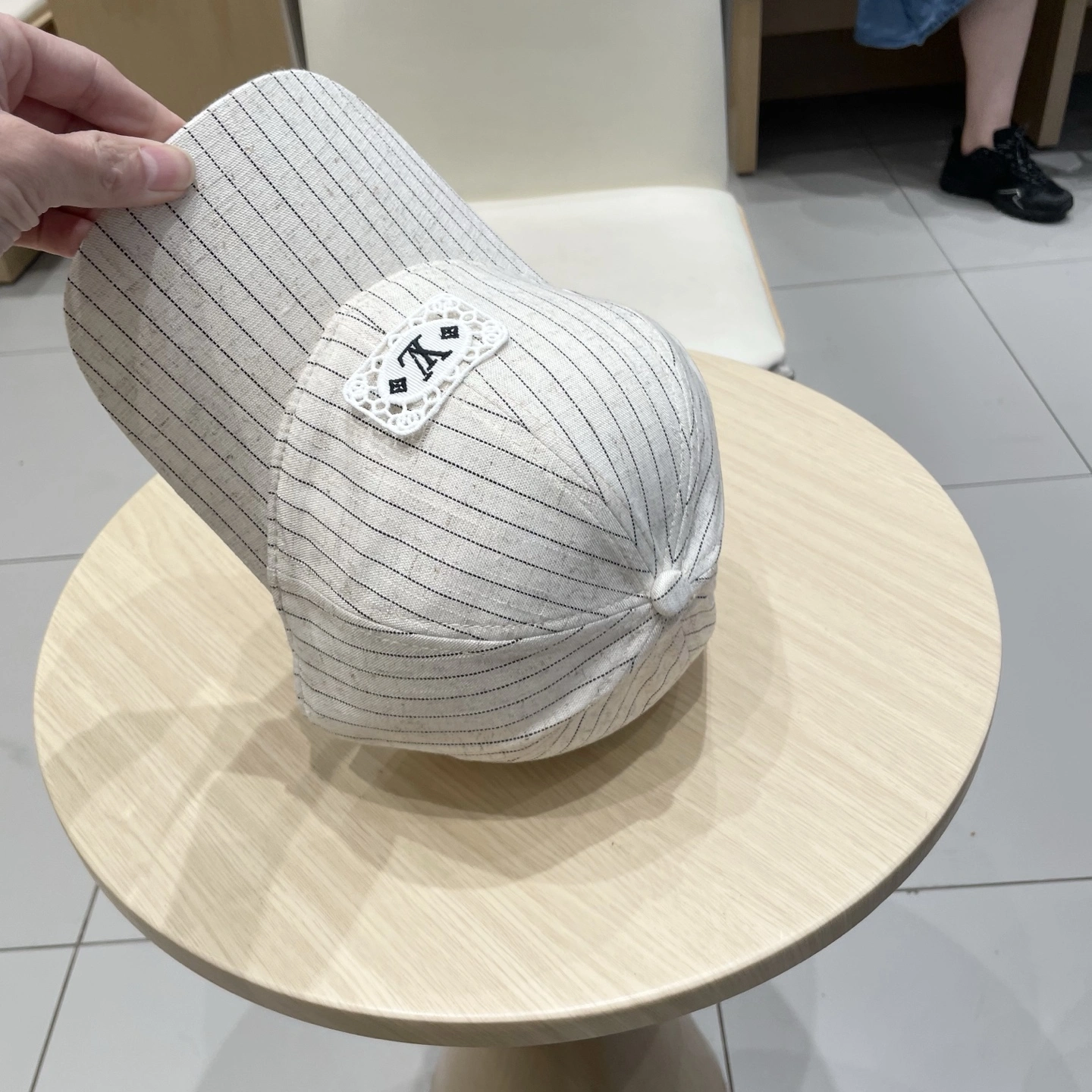 L*ouis V*uitton Hats Top XX250413- Minimalist 17265