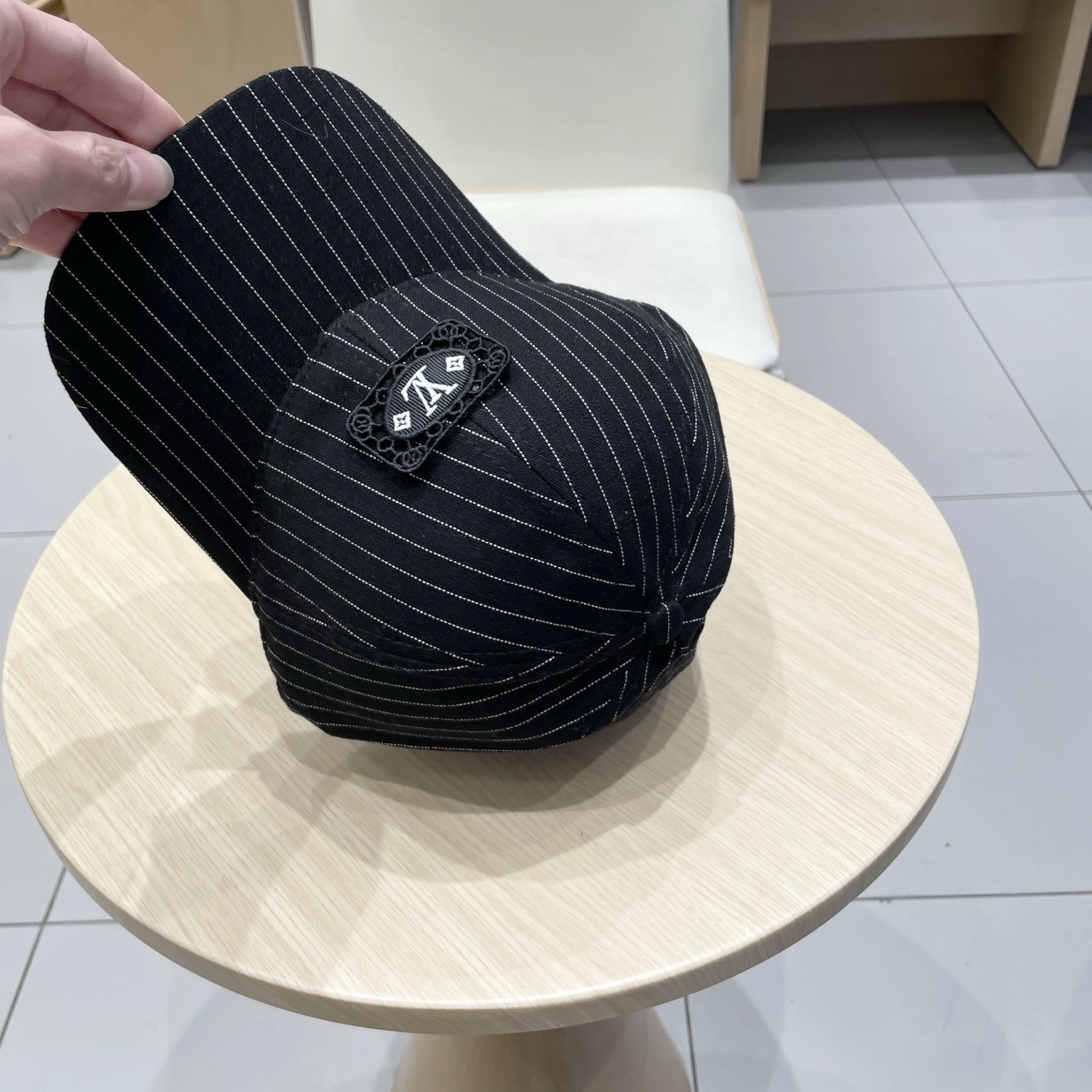 L*ouis V*uitton Hats Top XX250413- Minimalist 17265