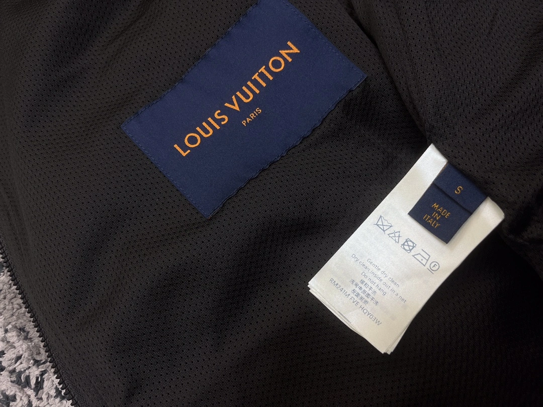 L*ouis V*uitton Hoodie Top Quality D17 20231030- MoistureWicking 12929