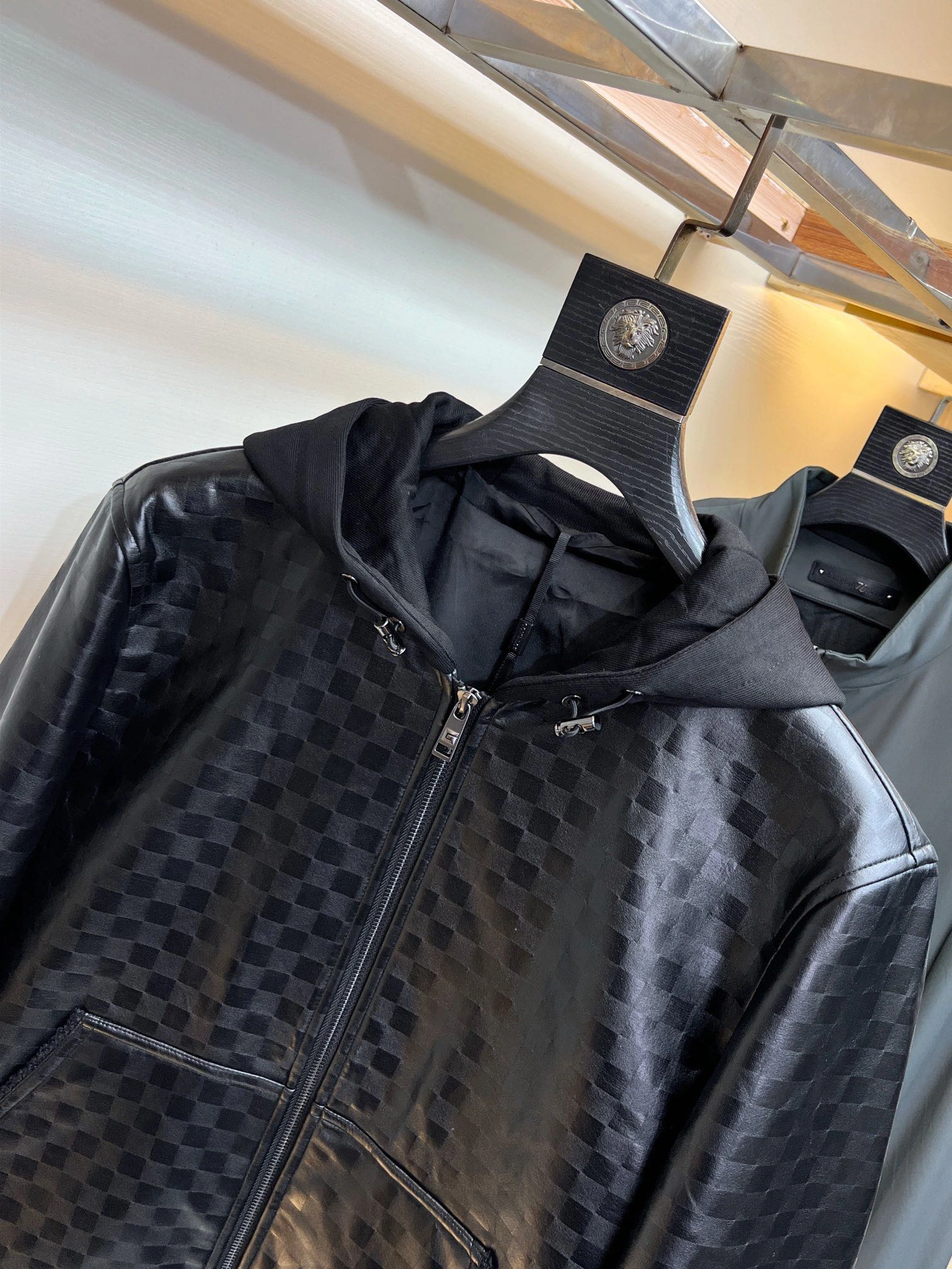 Unisex L*ouis V*uitton Jacket Top Quality AZ 20231018- 13008