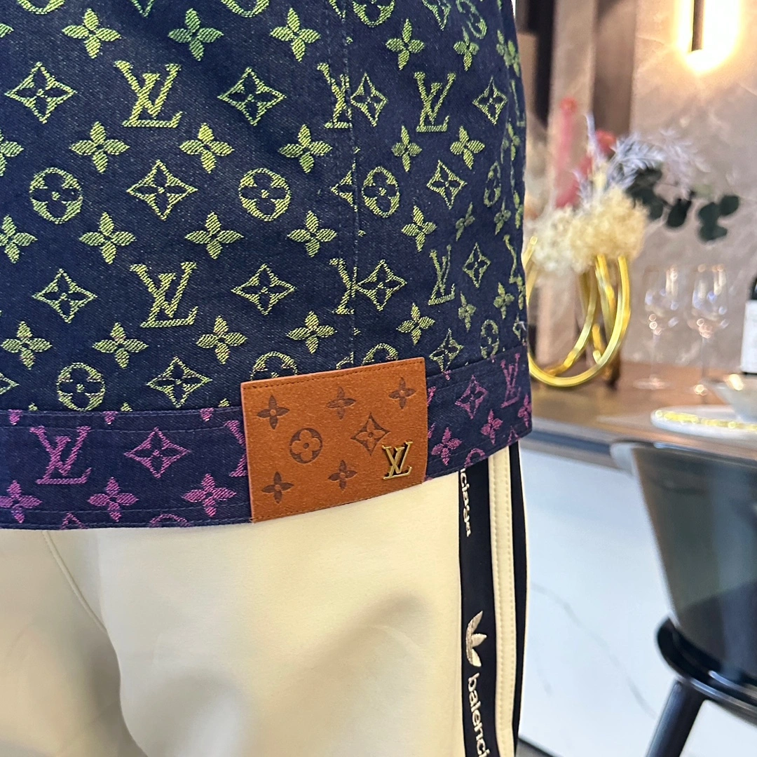 Fashionable L*ouis V*uitton Jacket Top Quality AZ 20231027- 12945