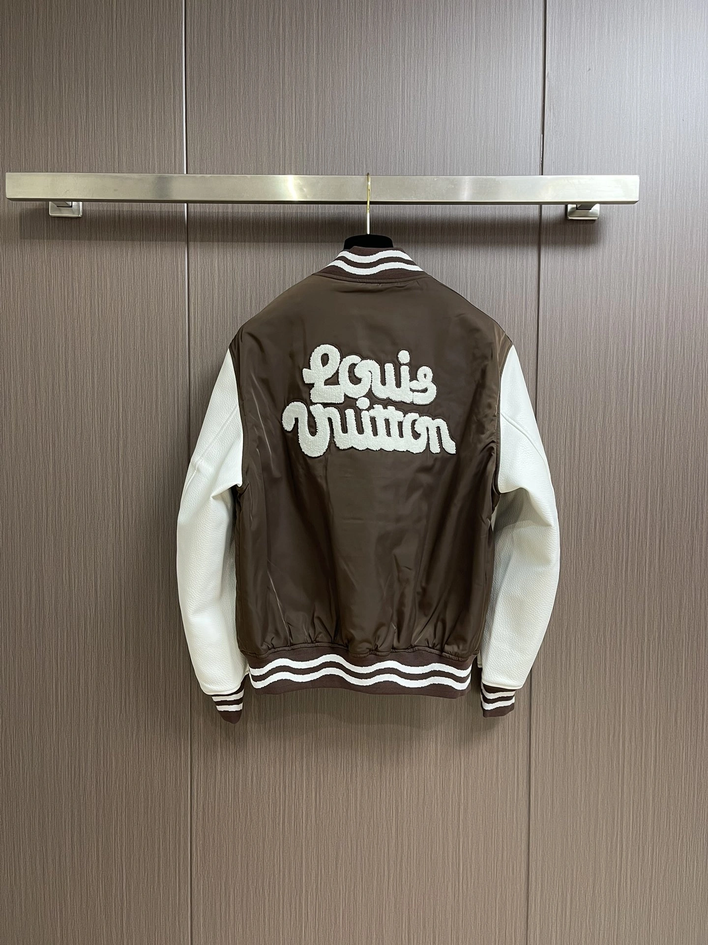 Neat L*ouis V*uitton Jacket Top Quality D17 20240826- 12547
