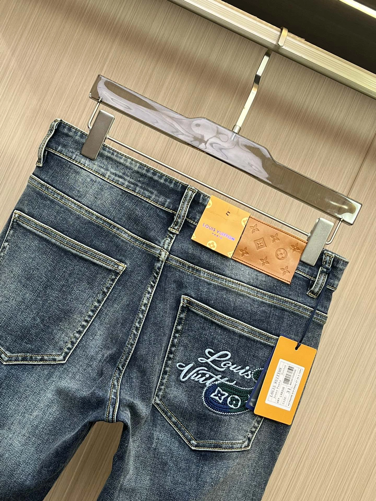 Trendsetting L*ouis V*uitton Pants Top Quality AZ 20231018- 13004