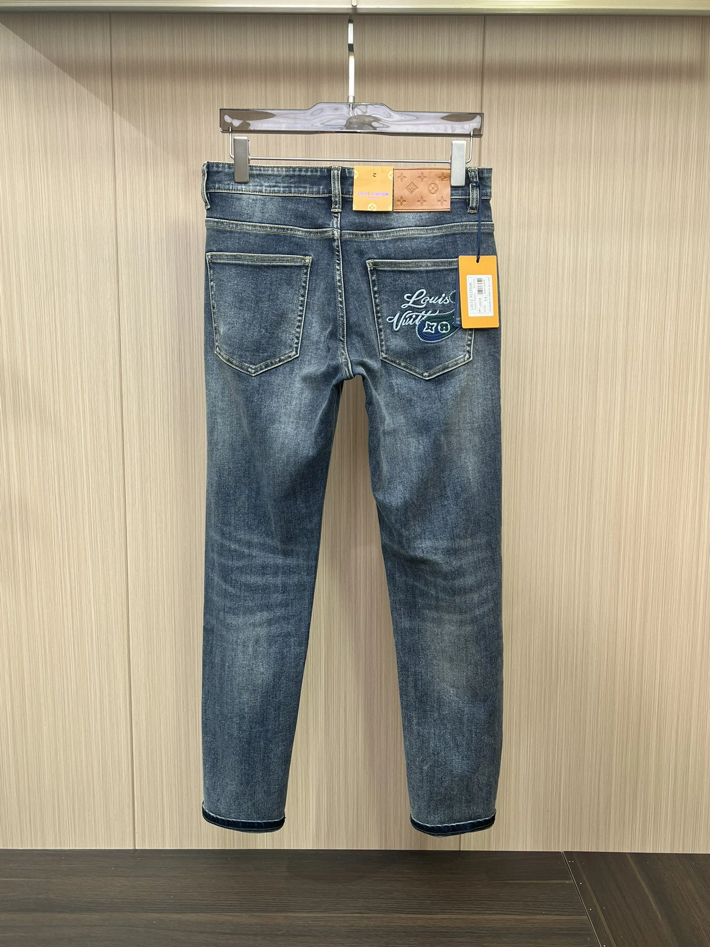 Trendsetting L*ouis V*uitton Pants Top Quality AZ 20231018- 13004