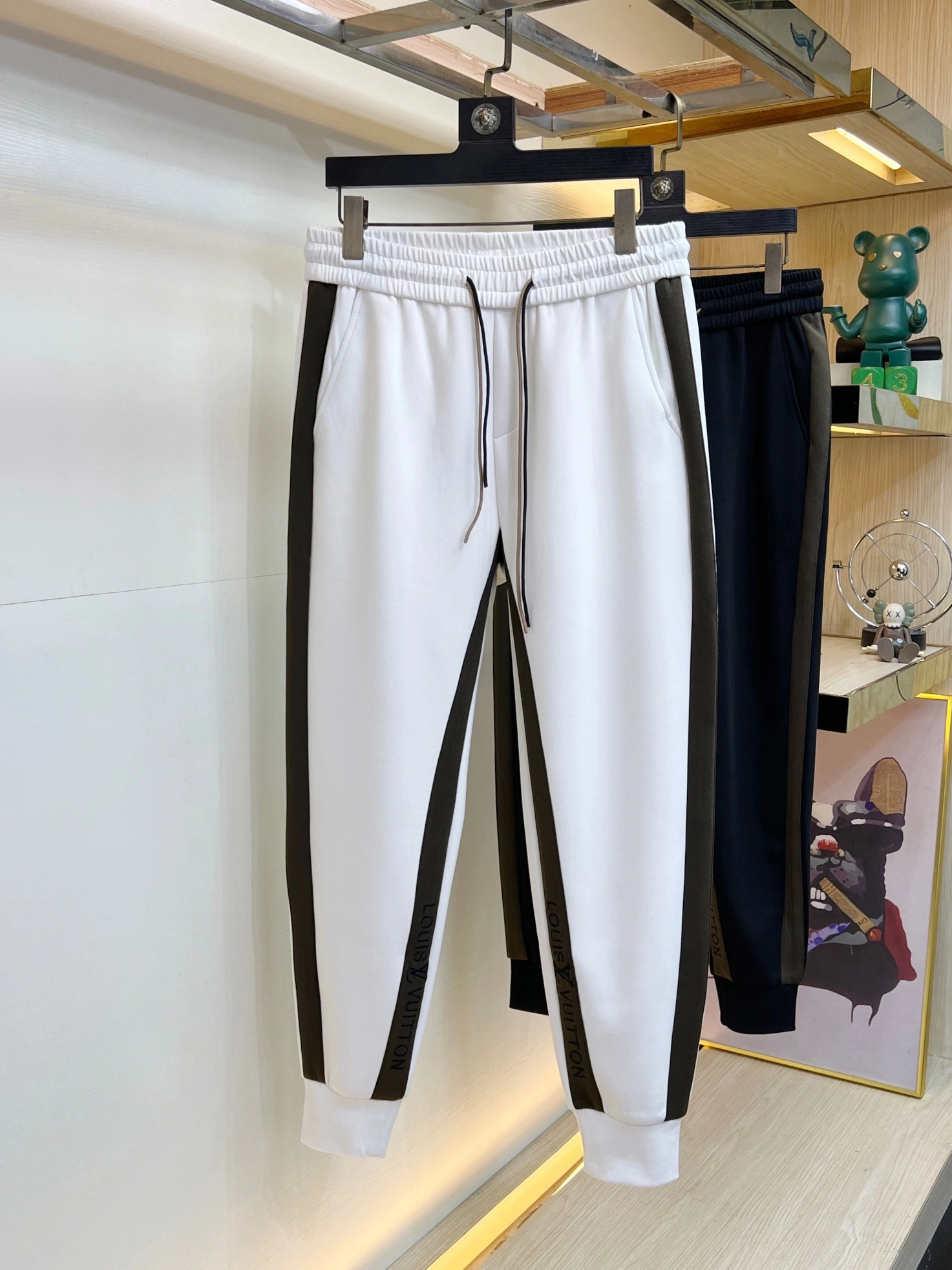 L*ouis V*uitton Pants Top Quality AZ 20231024- Comfortable 12977