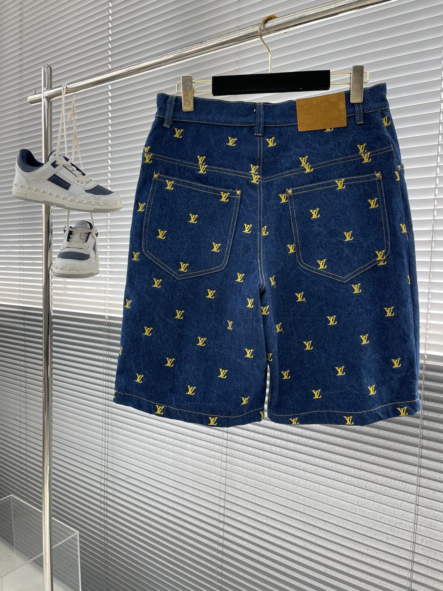 ModernLook L*ouis V*uitton Pants Top Quality D17 20240418- 12753