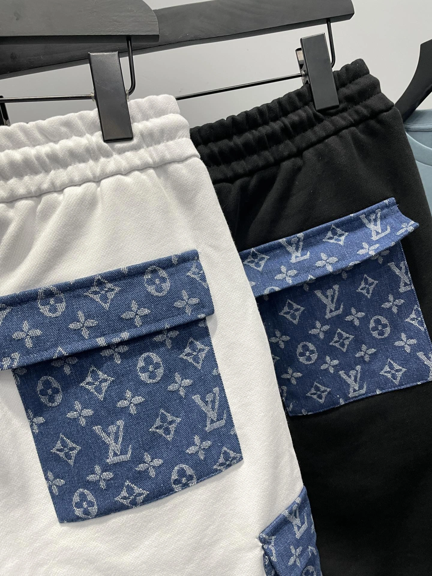 EasyMatch L*ouis V*uitton Pants Top Quality D17 20240514- 12673