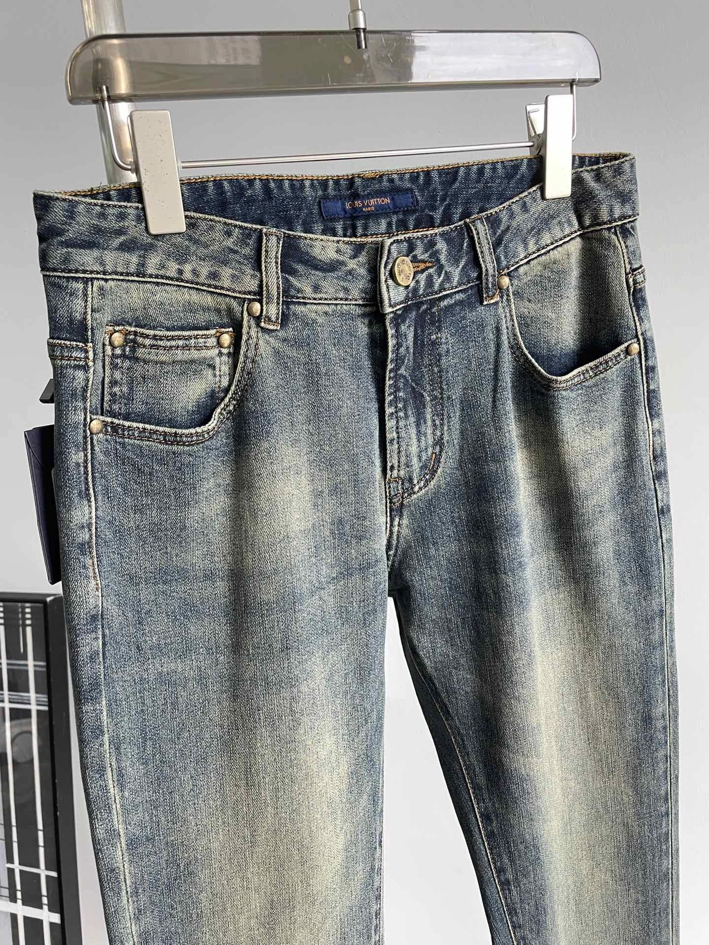 Sporty L*ouis V*uitton Pants Top Quality D17 20240826- 12549
