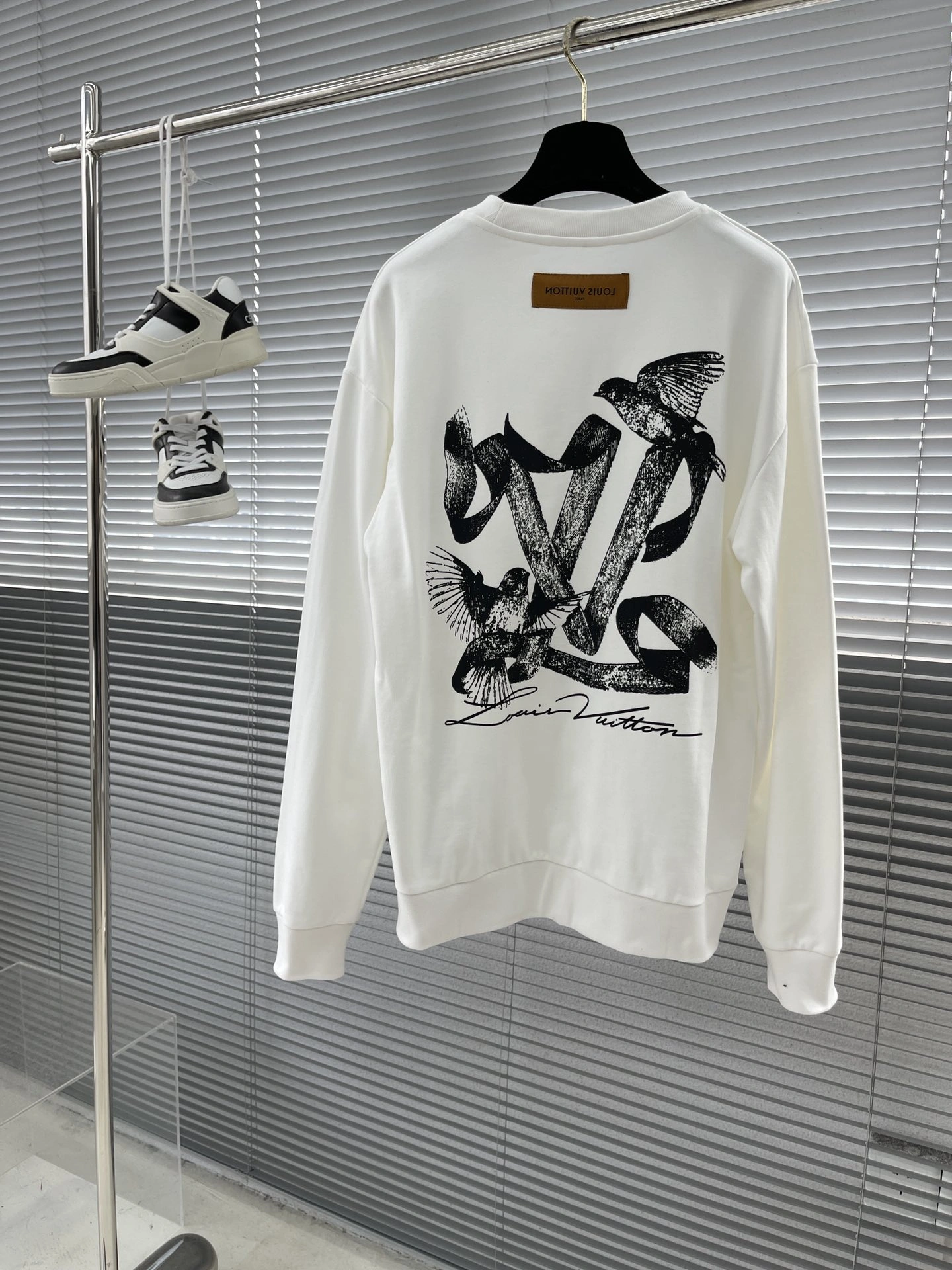 QuickDry L*ouis V*uitton Sweatshirt Top Quality AZ 20231023- 12987