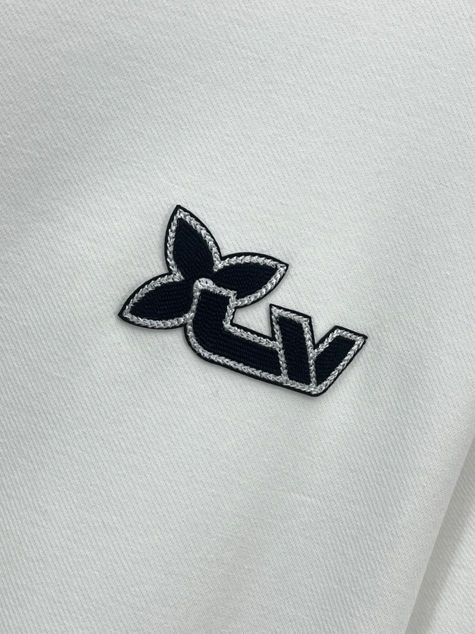 Lightweight L*ouis V*uitton Sweatshirt Top Quality AZ 20231023- 12984