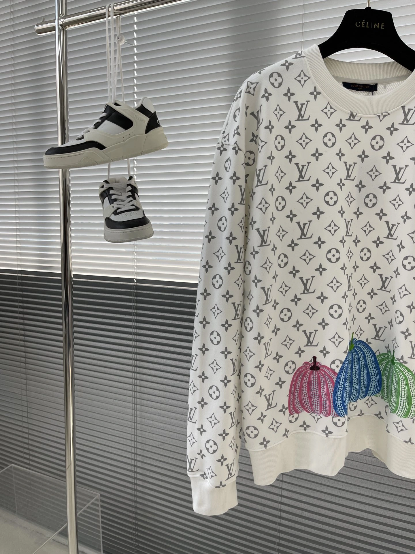 Comfortable L*ouis V*uitton Sweatshirt Top Quality AZ 20231027- 12955