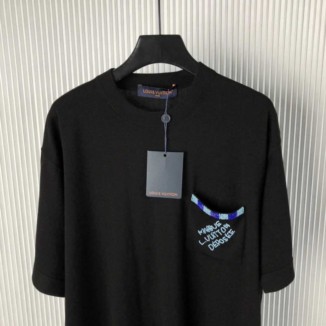 Efficient L*ouis V*uitton T-shirt Quality D17 20240821- 12566