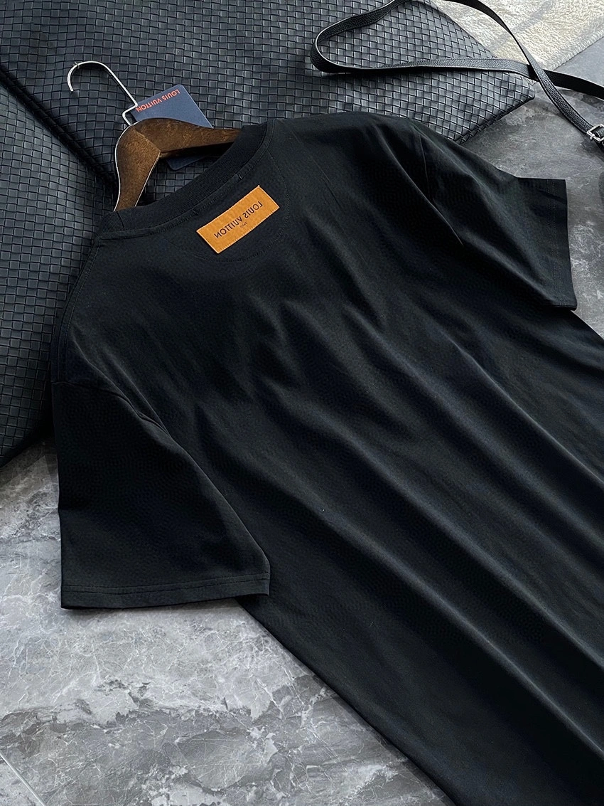 Attractive L*ouis V*uitton T-shirt Top Quality D17 2020324- 12840