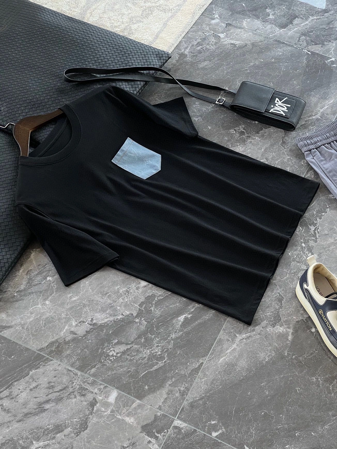 Resilient L*ouis V*uitton T-shirt Top Quality D17 2020324- 12843