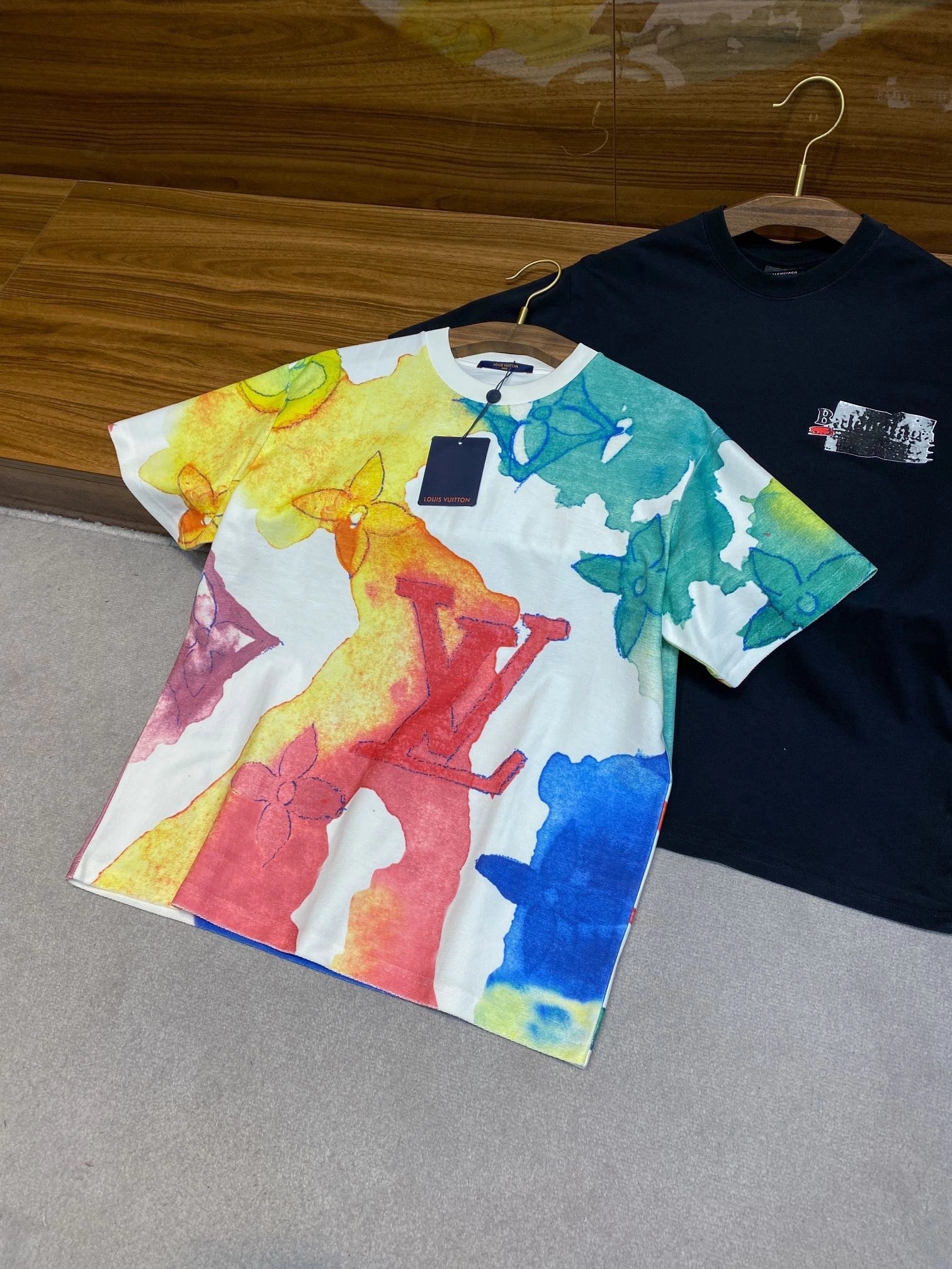 Bold L*ouis V*uitton T-shirt Top Quality D17 2020405- 12812