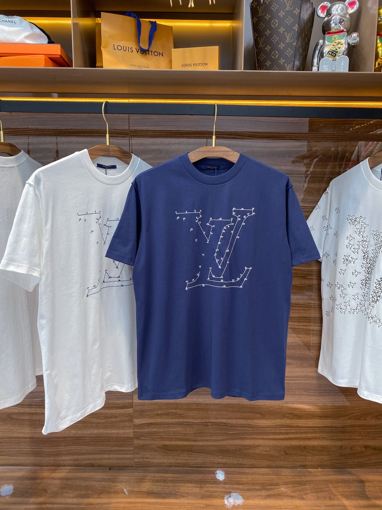 L*ouis V*uitton T-shirt Top Quality D17 2020405- Lightweight 12811