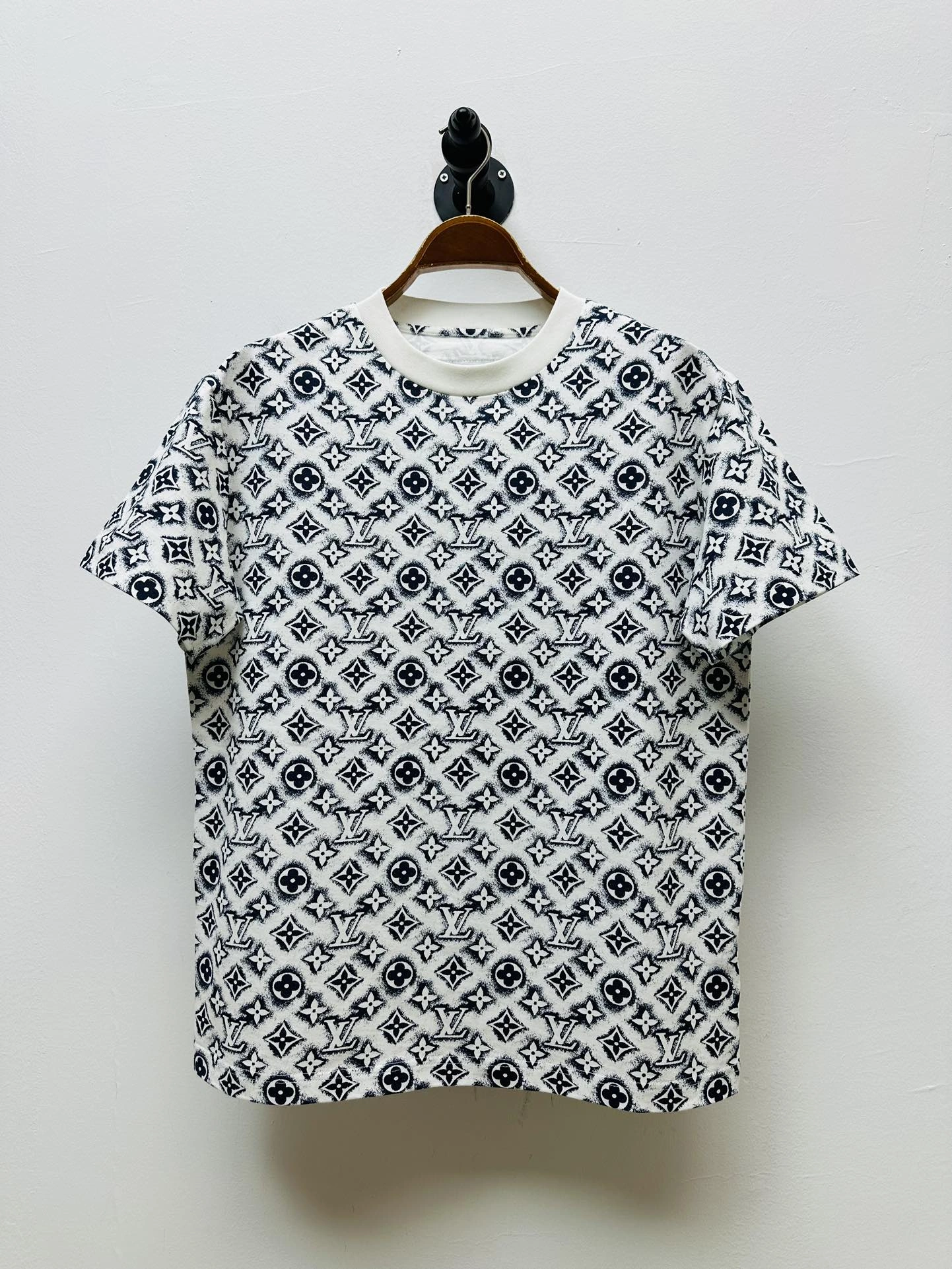 L*ouis V*uitton T-shirt Top Quality D17 20240224- Affordable 12885