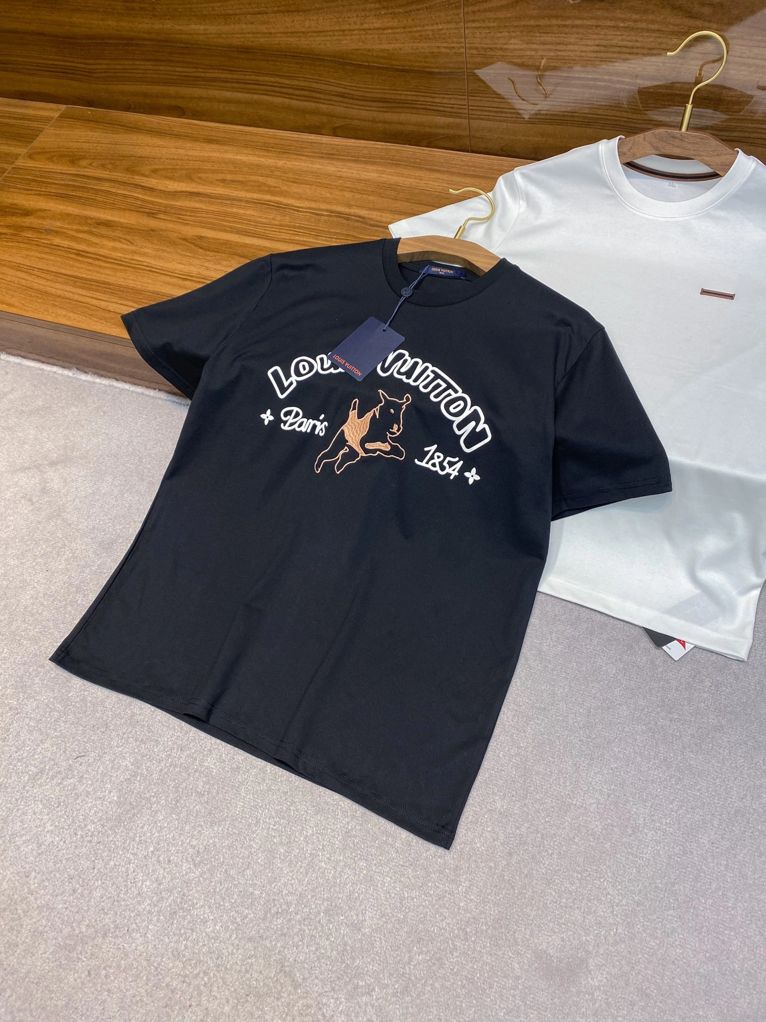 Comfortable L*ouis V*uitton T-shirt Top Quality D17 20240326- 12848