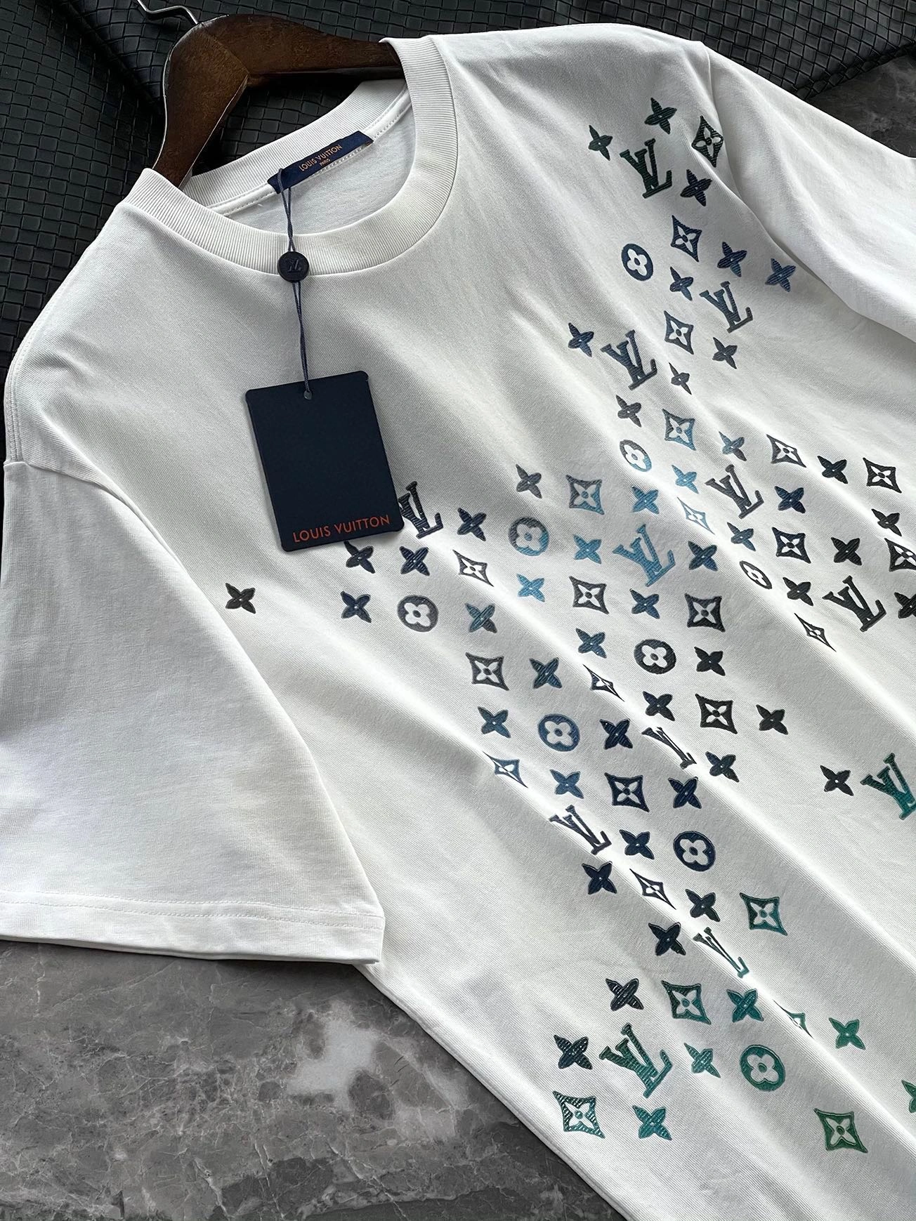 TimelessDesign L*ouis V*uitton T-shirt Top Quality D17 20240410- 12804