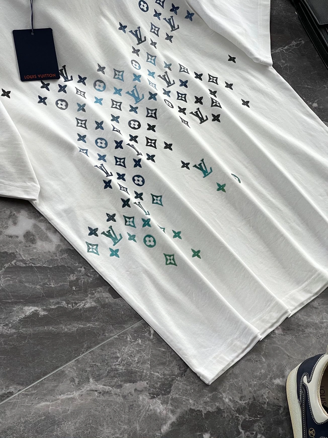 TimelessDesign L*ouis V*uitton T-shirt Top Quality D17 20240410- 12804