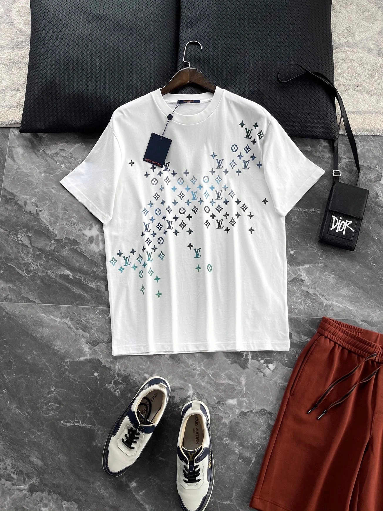 TimelessDesign L*ouis V*uitton T-shirt Top Quality D17 20240410- 12804