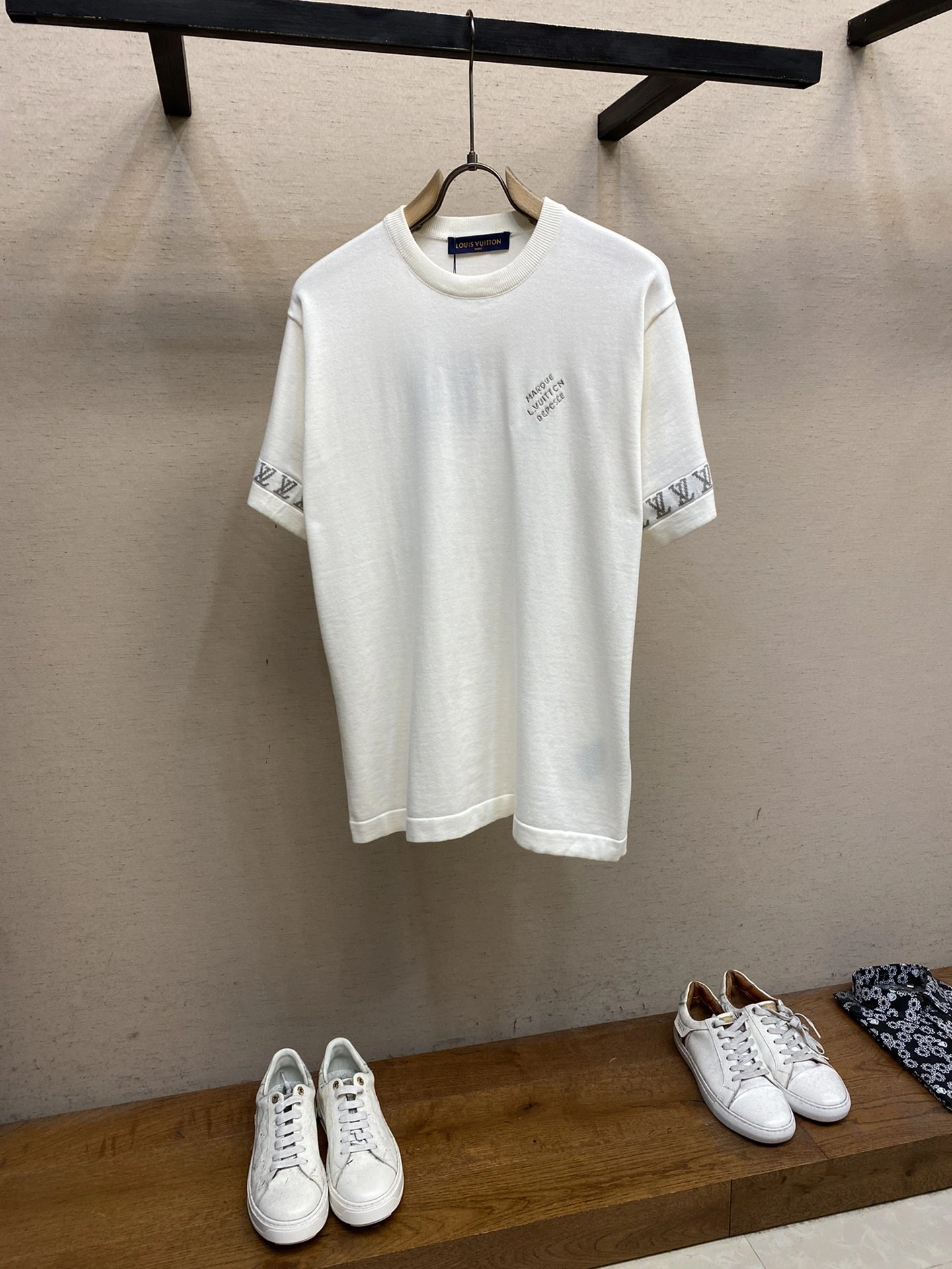 ZeroBulk L*ouis V*uitton T-shirt Top Quality D17 202404112- 12799