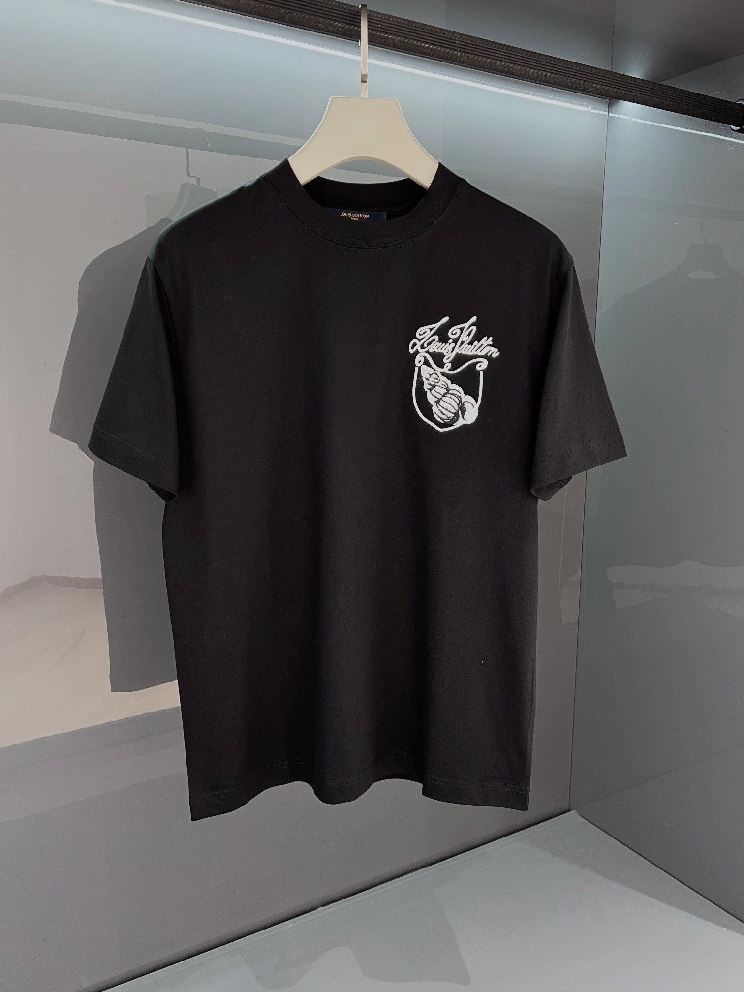 Bold L*ouis V*uitton T-shirt Top Quality D17 20240413- 12794
