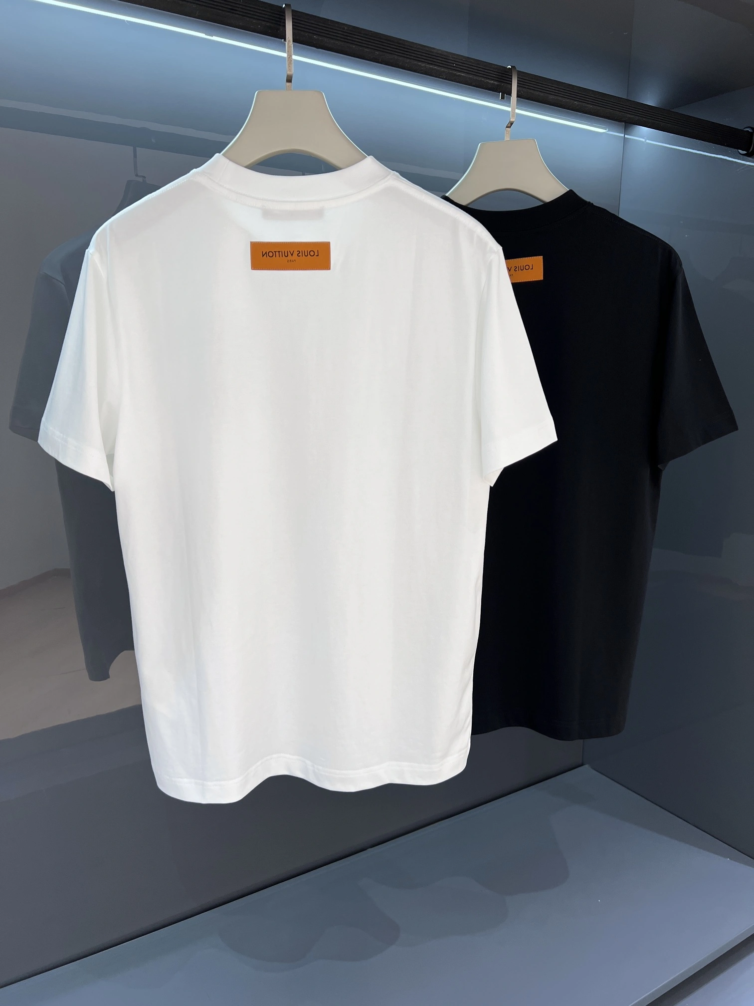 Bold L*ouis V*uitton T-shirt Top Quality D17 20240413- 12794