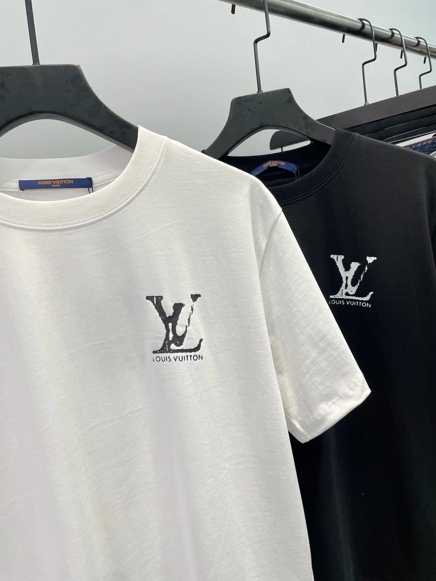 Trendy L*ouis V*uitton T-shirt Top Quality D17 20240419- 12754