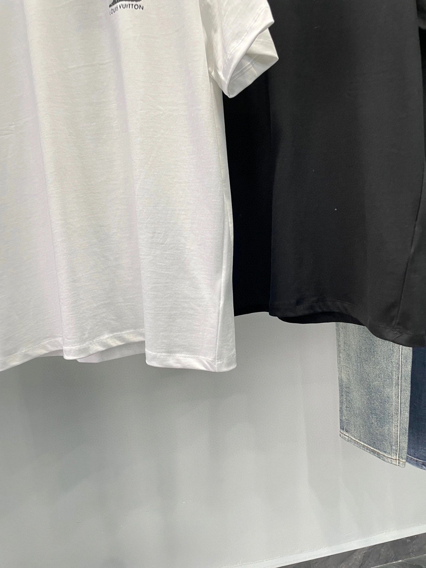 Trendy L*ouis V*uitton T-shirt Top Quality D17 20240419- 12754