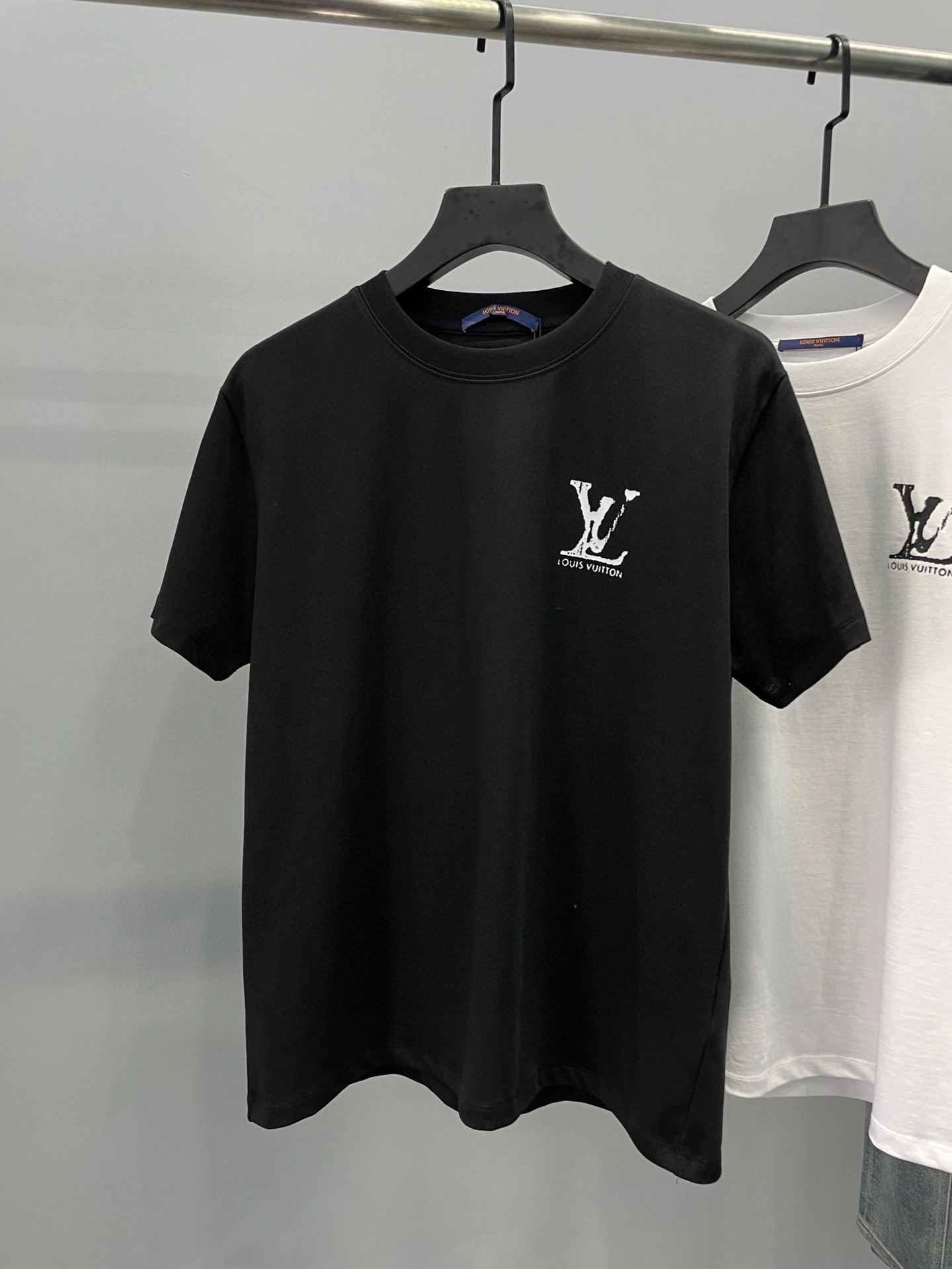 Trendy L*ouis V*uitton T-shirt Top Quality D17 20240419- 12754