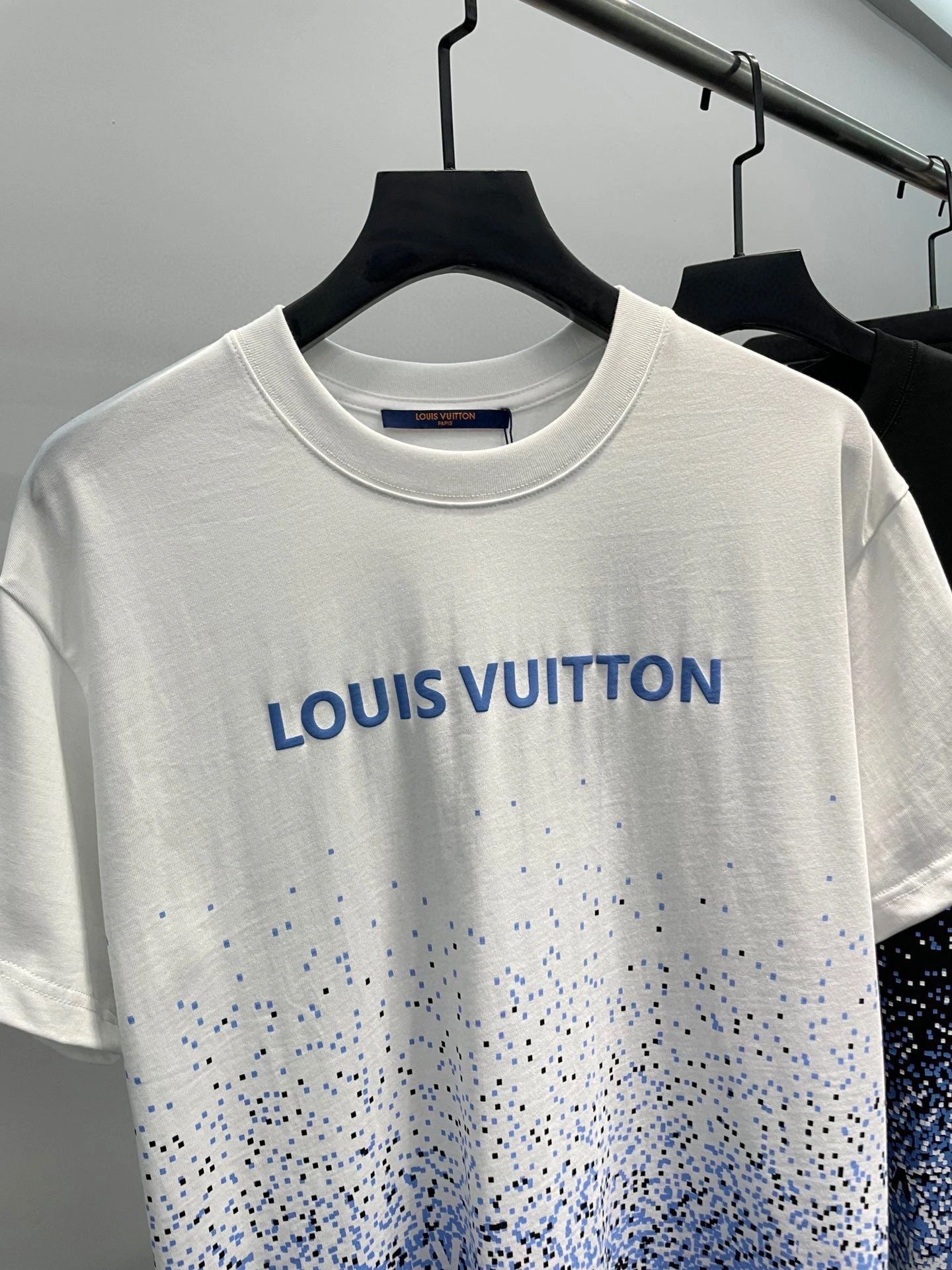 Modern L*ouis V*uitton T-shirt Top Quality D17 20240419- 12752