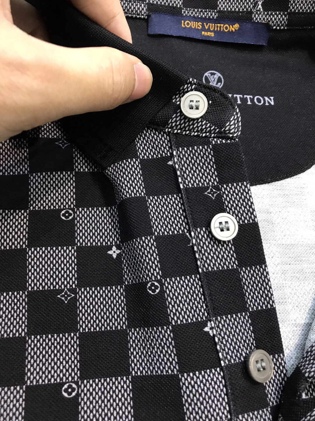 Durable L*ouis V*uitton T-shirt Top Quality D17 20240420- 12751