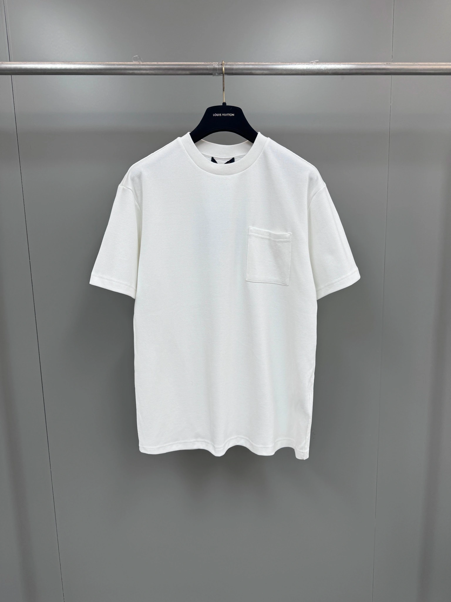 L*ouis V*uitton T-shirt Top Quality D17 20240425- Casual 12738
