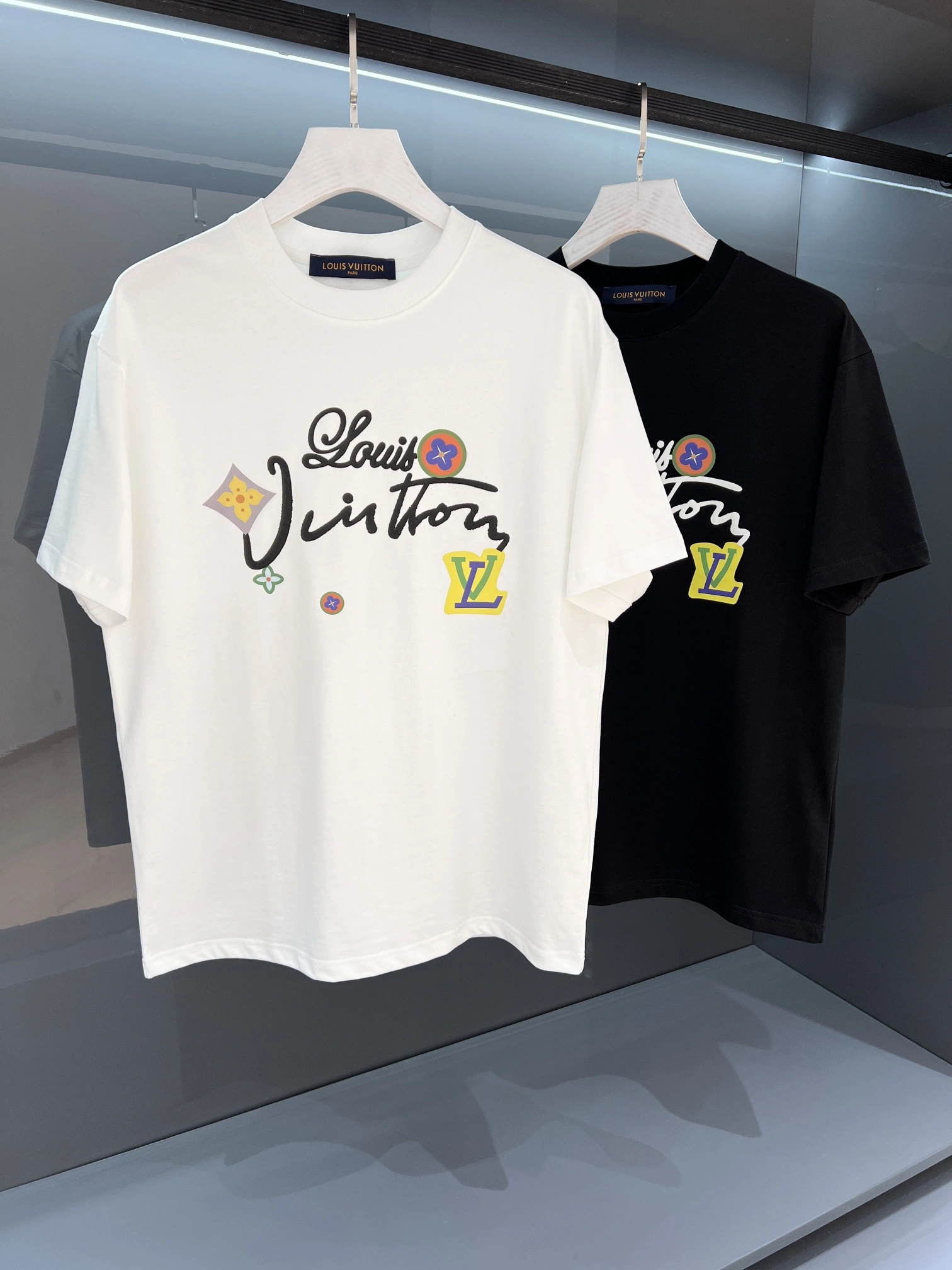Refined L*ouis V*uitton T-shirt Top Quality D17 20240501- 12713