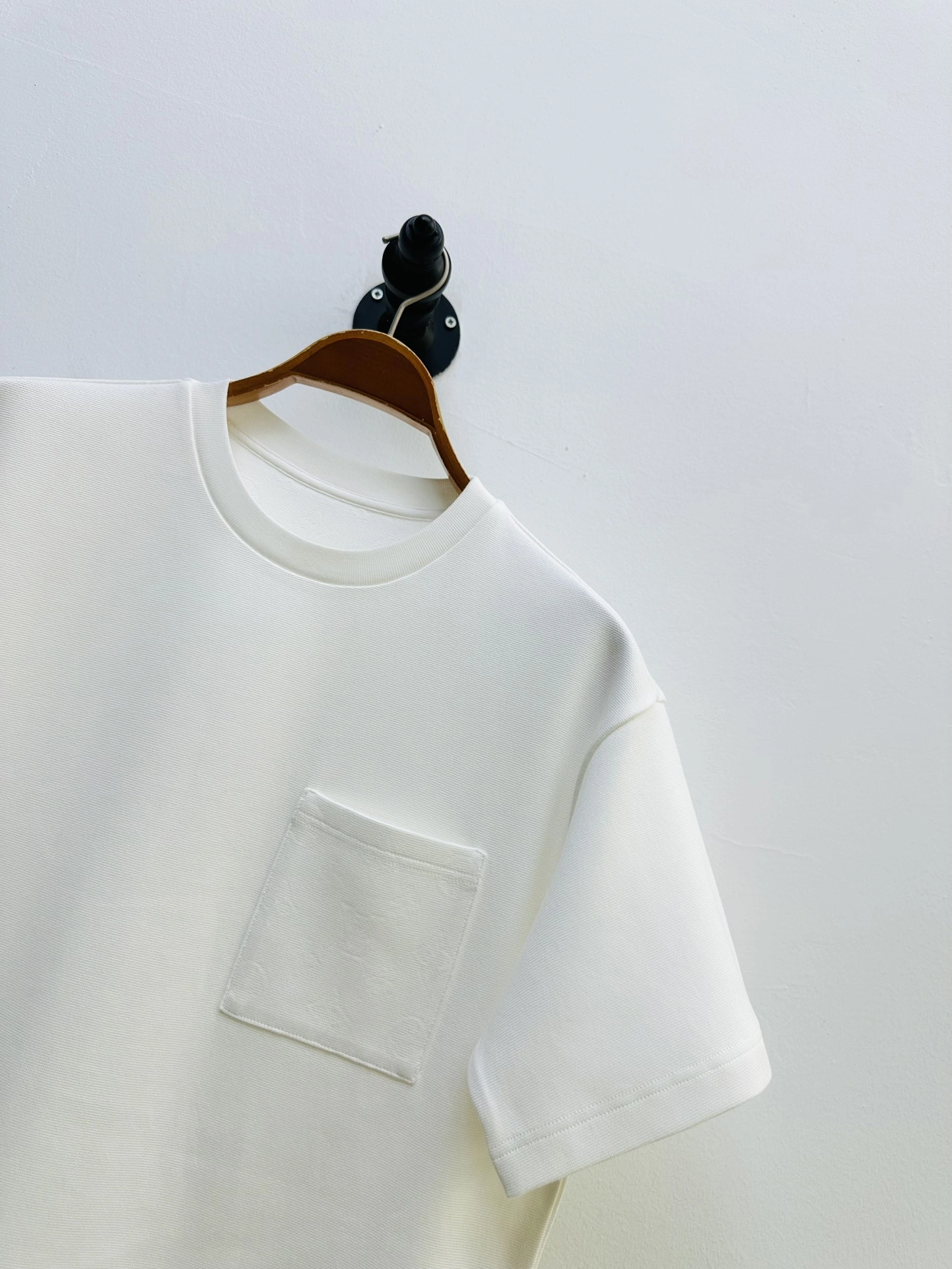 L*ouis V*uitton T-shirt Top Quality D17 20240506- Sophisticated 12705