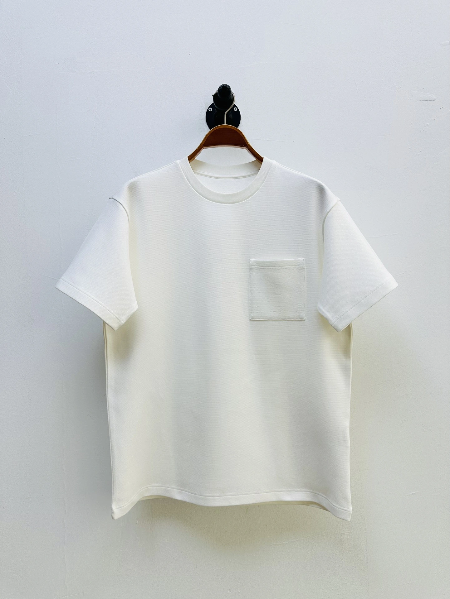 L*ouis V*uitton T-shirt Top Quality D17 20240506- Sophisticated 12705