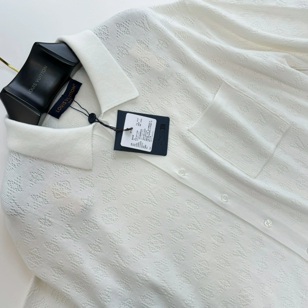 L*ouis V*uitton T-shirt Top Quality D17 20240506- UrbanChic 12708