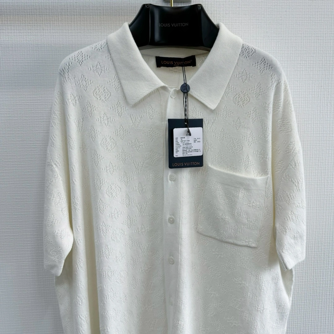 L*ouis V*uitton T-shirt Top Quality D17 20240506- UrbanChic 12708